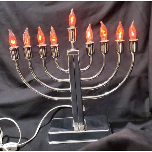 Jewish Hanukkah ELECTRIC MENORAH polished chrome with 9 flickering candle bulbs - Picture 5 of 9